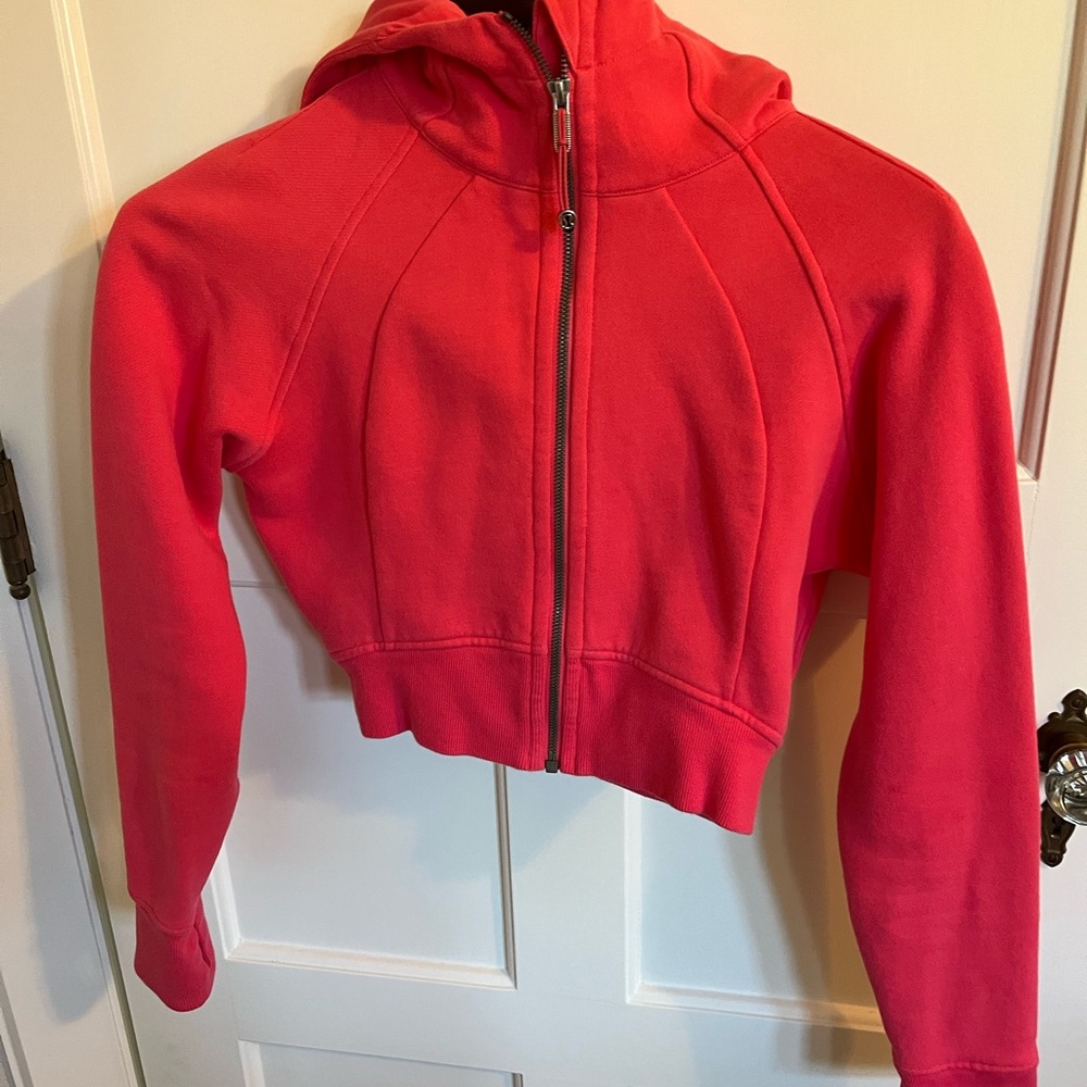 lululemon athletica hot pink cropped hoodie